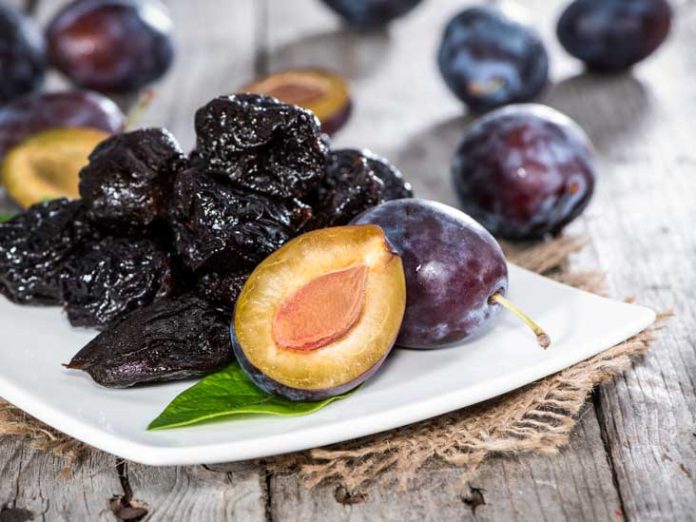 Health Benefits and Nutrition Facts of Prunes